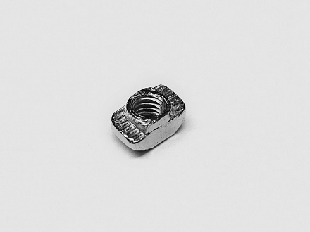 Т-гайка М4, паз 6, A129